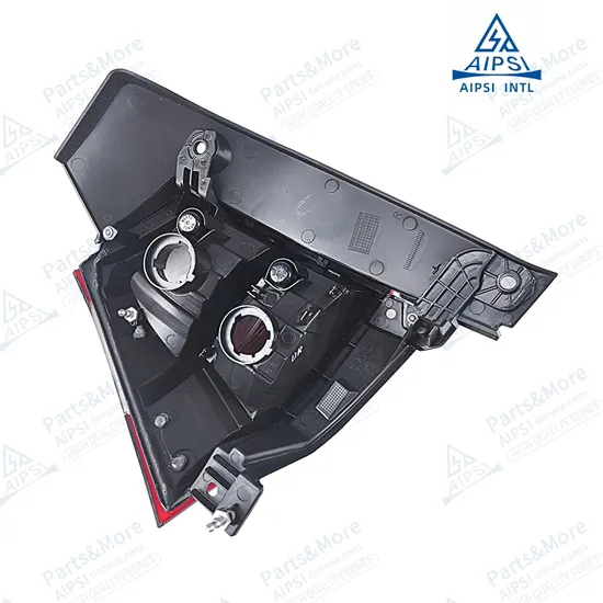 Aipsi Chinese Factory Car Spare Parts Auto-Parts Car Accessories Tail Lamp Taillight for Nissan Livina L11 26550-1yp0a
