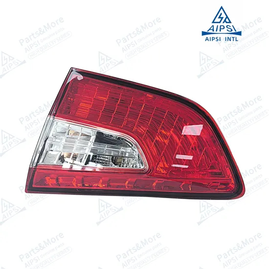 Aipsi Car Spare Parts Auto-Parts Car Accessories Tail Lamp Taillight for Nissan Livina L11 26550-1yp0b Wholesale